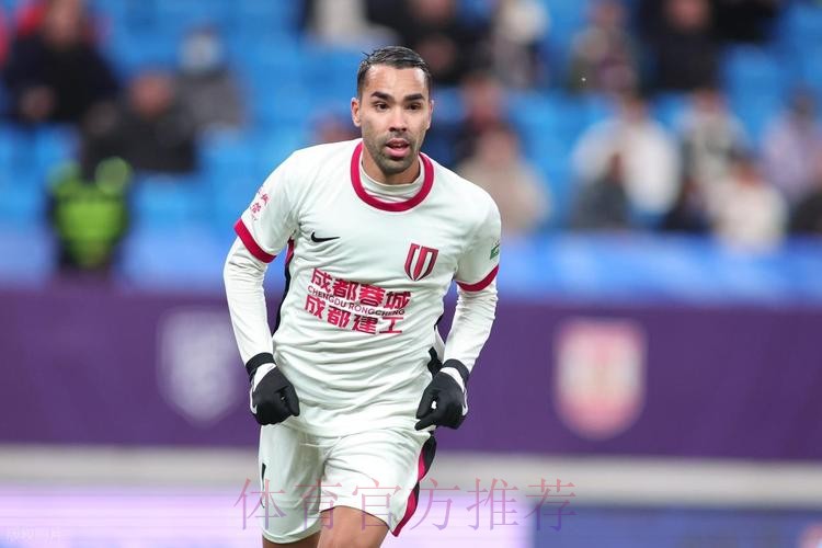 砸手里了？鲁能后悔归化德尔加多吗？能力遭质疑，蓉城：不租了！